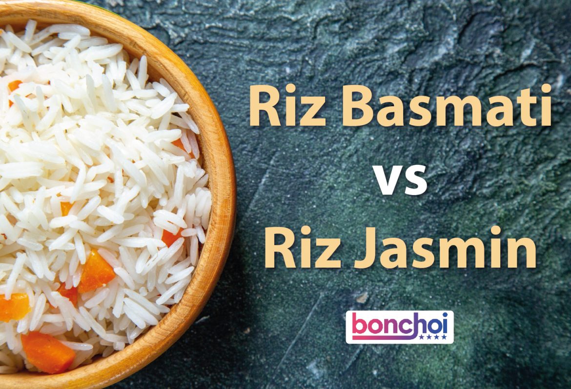 Comparaison visuelle entre le riz Basmati et le riz Jasmin dans un bol en bois